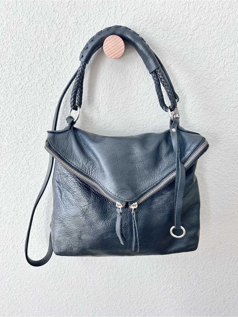 Henri Lou Black Leather Envelope Zipper Bag Shoulder Strap & Crossbody